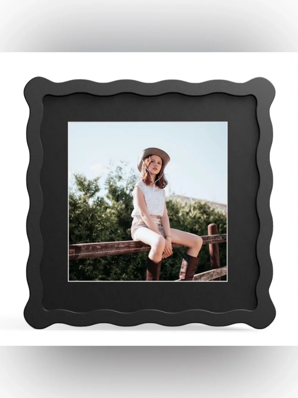 Wavy Picture Frame Wood & Glass SQUARE 8x8” - BLACK
